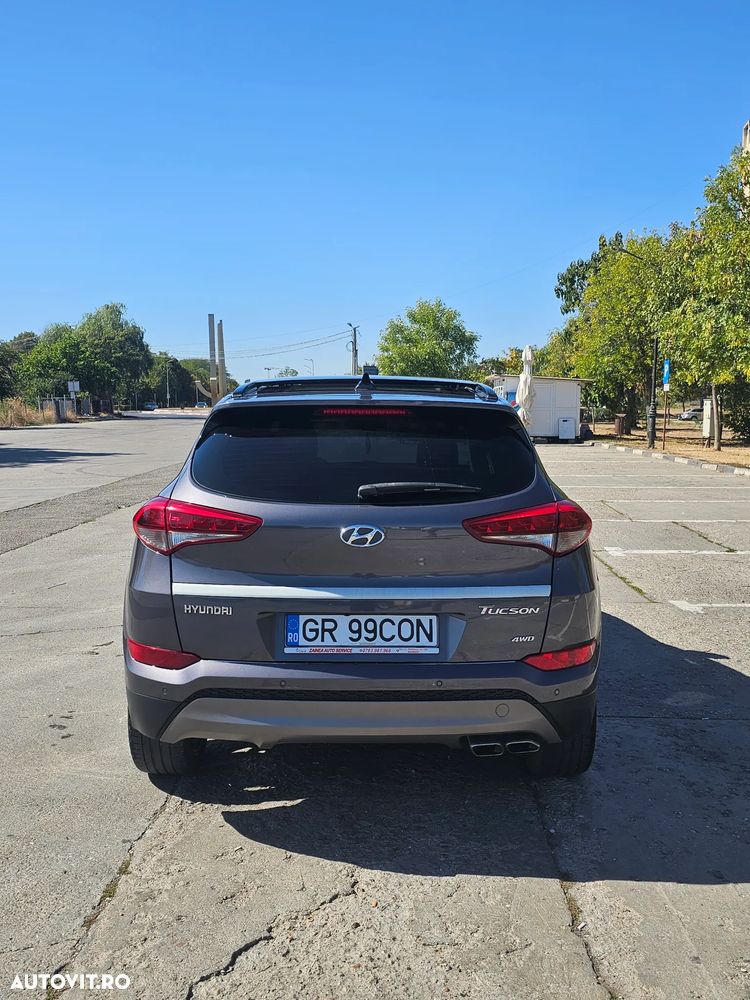 Hyundai Tucson 2.0 CRDI 4WD Automatik Premium - 8