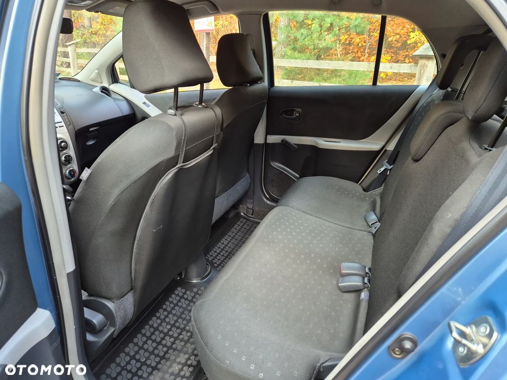 Toyota Yaris - 8