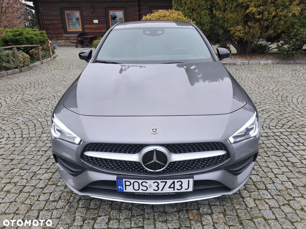 Mercedes-Benz CLA ver-250-e-shooting-brake-8g--dct-edition-amg-line - 18