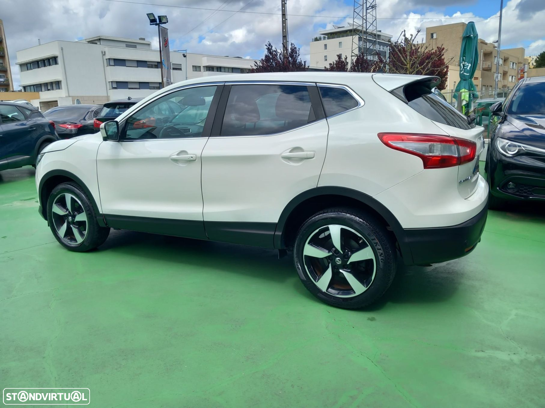 Nissan Qashqai 1.5 dCi 360 - 5