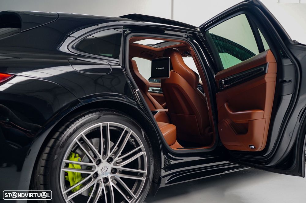 Porsche Panamera Sport Turismo 4 E-Hybrid - 20