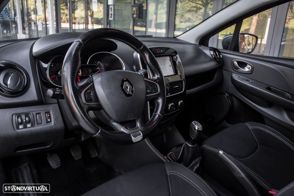 Renault Clio Sport Tourer 1.5 dCi Confort - 19