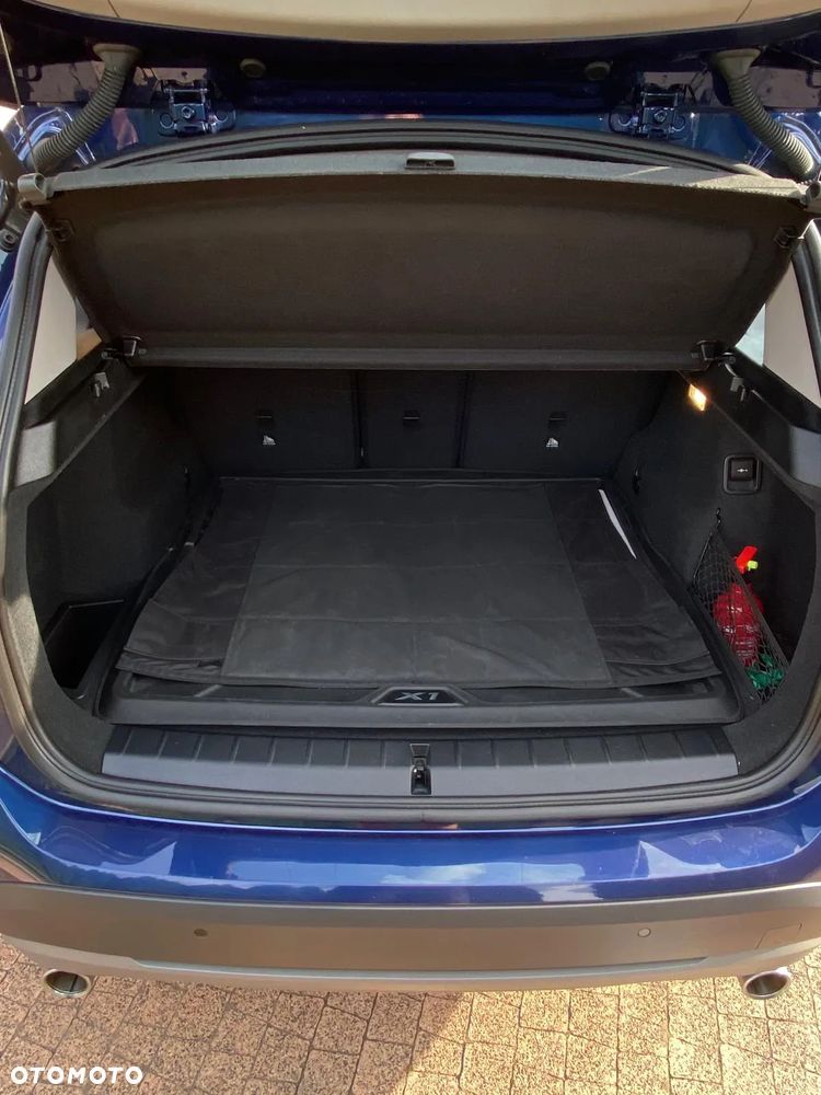BMW X1 xDrive18d - 8