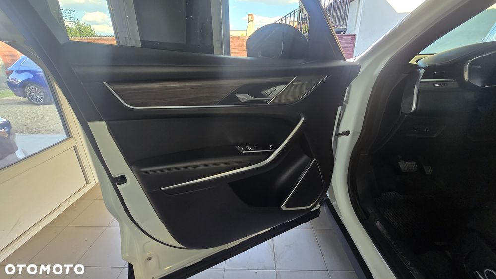 Jaguar F-Pace P250 AWD - 16