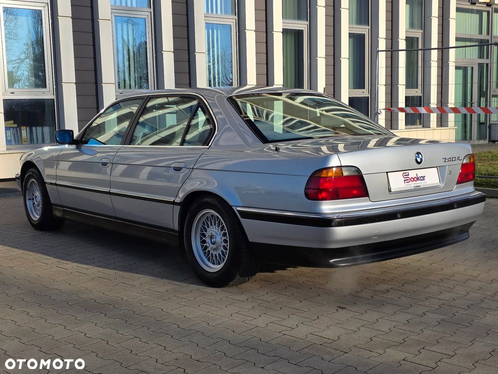 BMW Seria 7 - 7