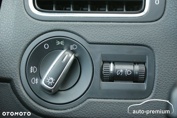 Volkswagen Polo 1.4 16V Highline - 16