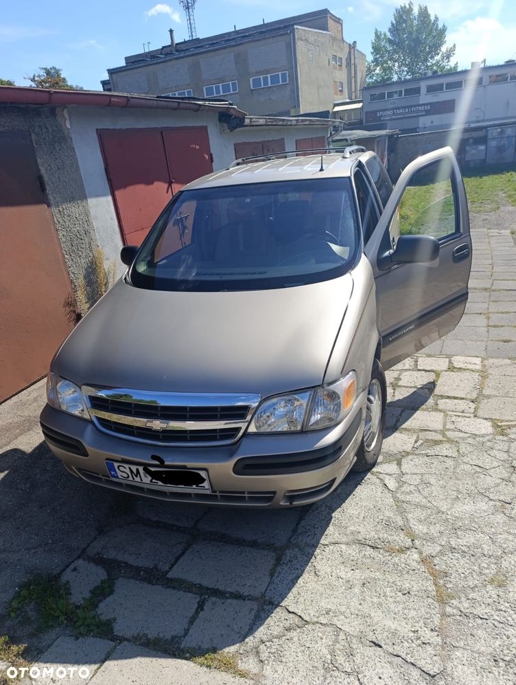 Chevrolet Venture - 15