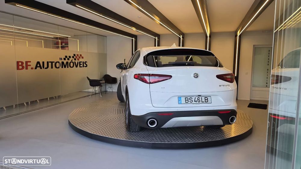 Alfa Romeo Stelvio 2.2 D Super AT8 - 17