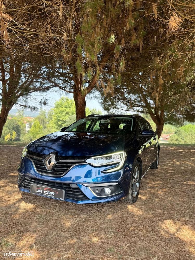 Renault Mégane 1.5 Blue dCi Bose Edition - 4