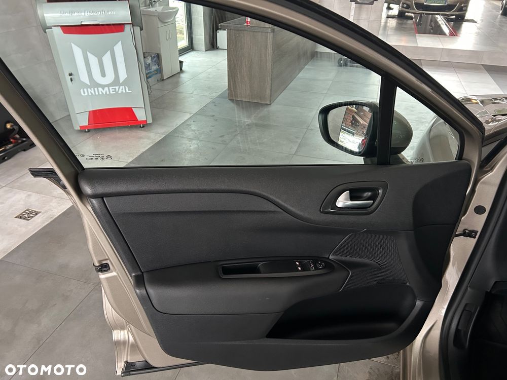 Citroën C4 1.4 VTi Attraction - 16