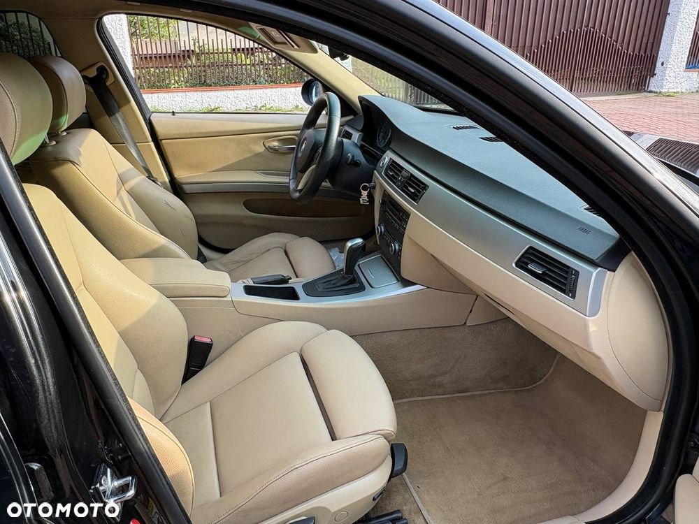 BMW Seria 3 320d DPF - 10