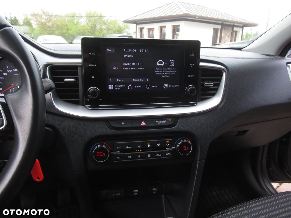 Kia Ceed 1.5 T-GDI M - 17