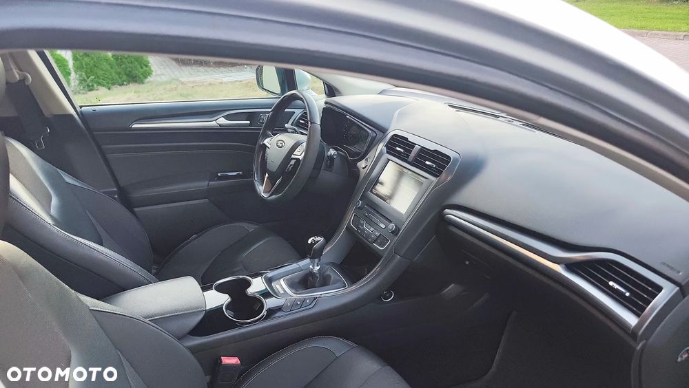 Ford Mondeo 2.0 TDCi Platinium X Plus (Titanium) - 16