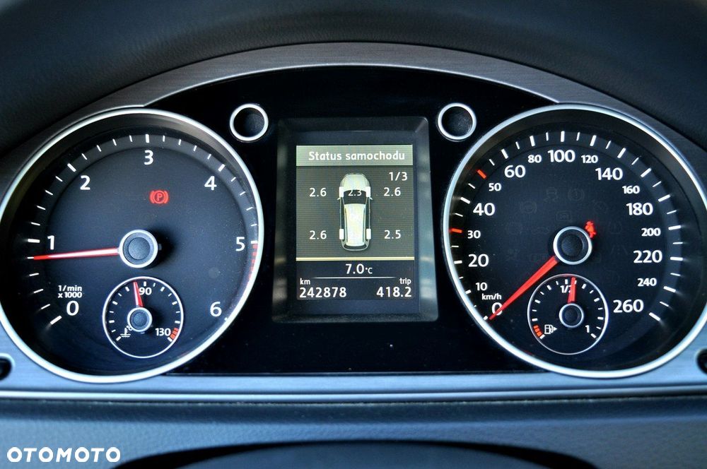 Volkswagen Passat Variant - 25