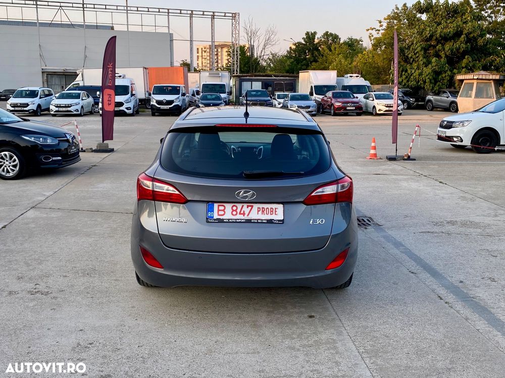 Hyundai i30 1.4 MPi Comfort+ - 17