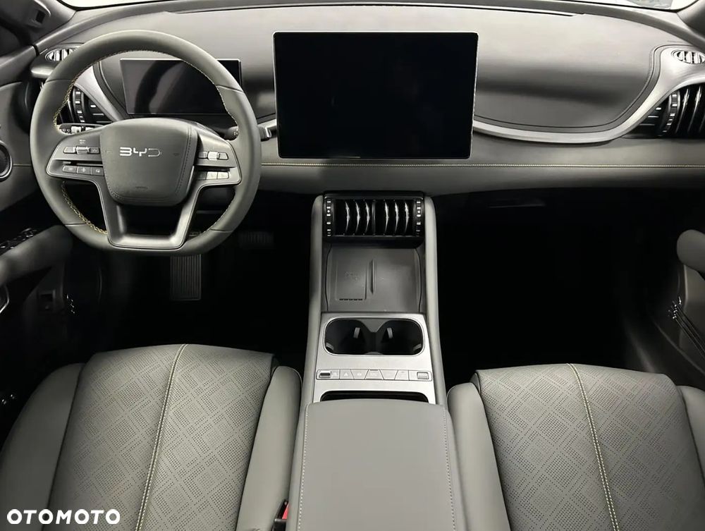BYD Atto 3 - 10