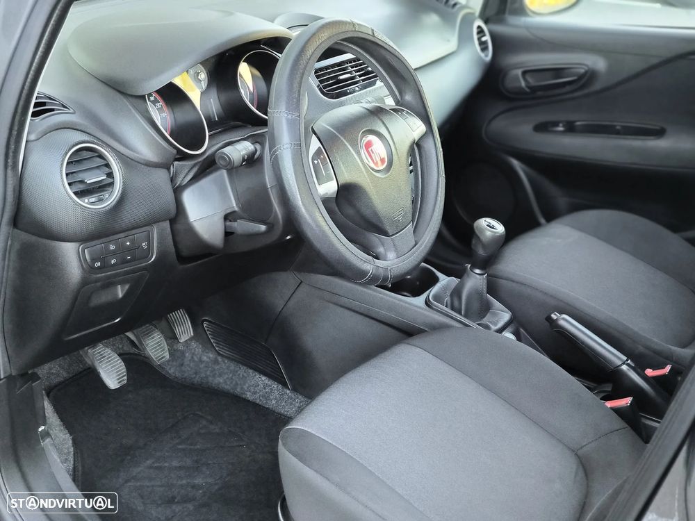 Fiat Punto 1.3 M-Jet Lounge S&S - 5