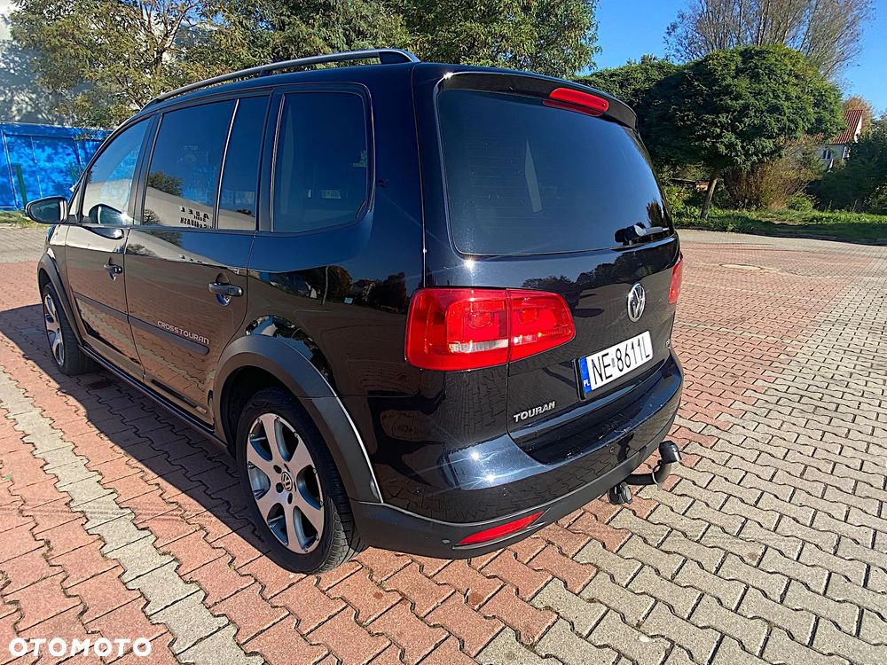 Volkswagen Touran 1.4 TSI Cross - 3