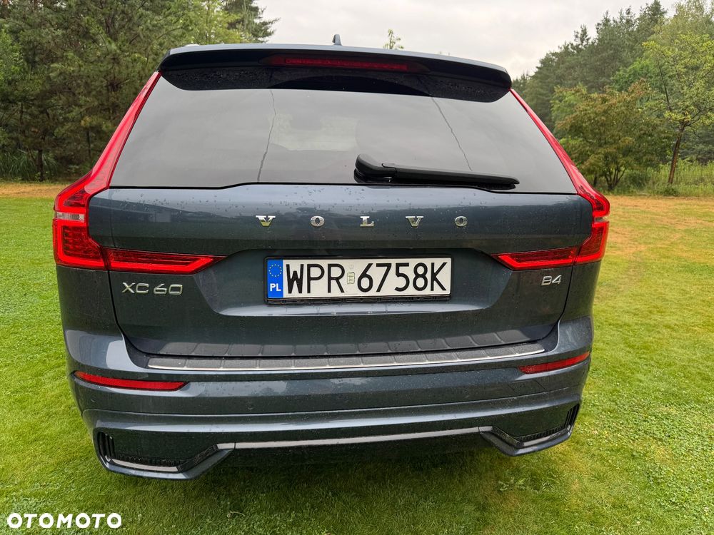 Volvo XC 60 B4 B R-Design - 12