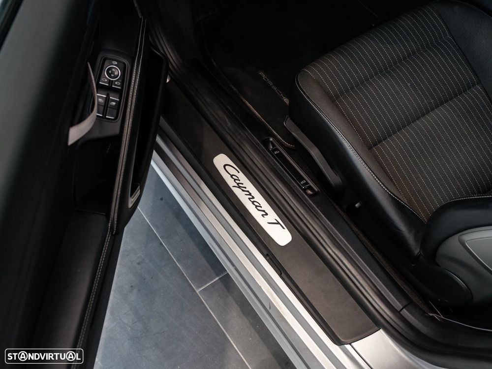 Porsche 718 Cayman - 39