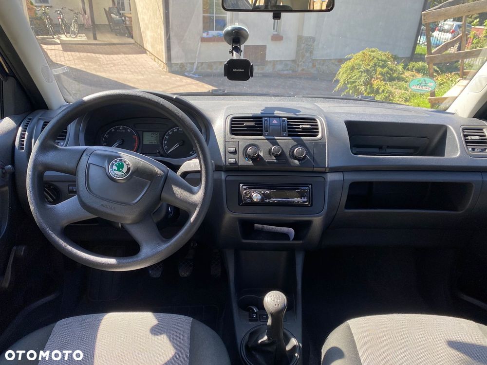Skoda Fabia - 10