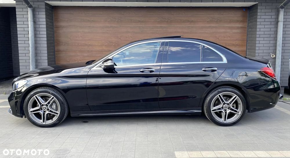Mercedes-Benz Klasa C 200 4Matic 9G-TRONIC - 6