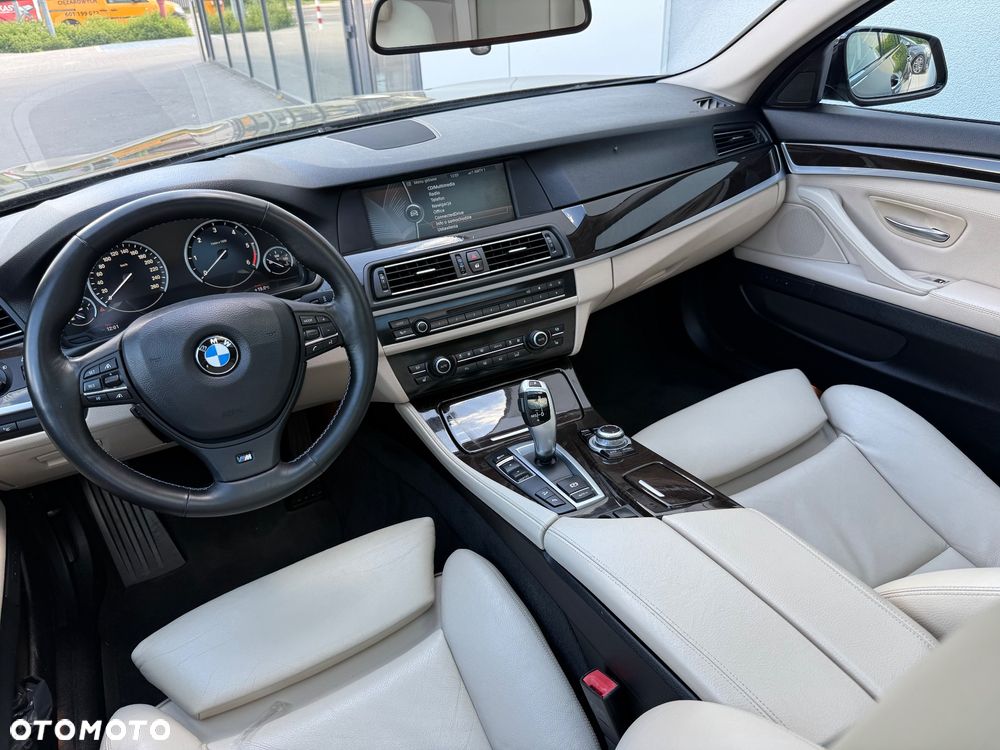 BMW Seria 5 525d Sport-Aut - 19