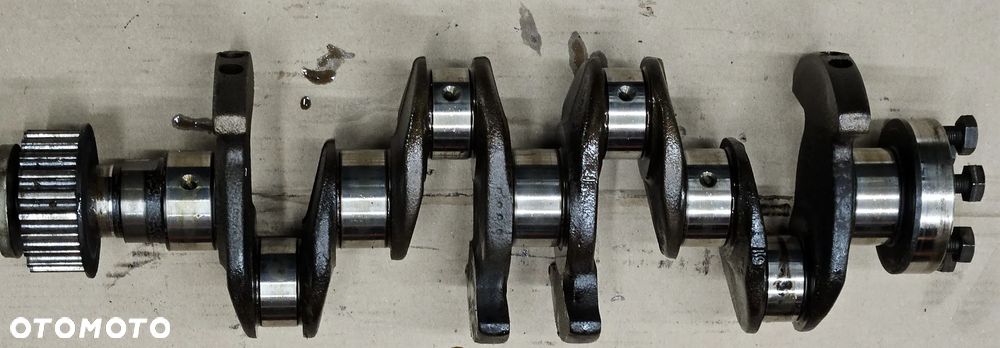 Renault Clio III 3 1.2 16v wał korbowy silnika - 1