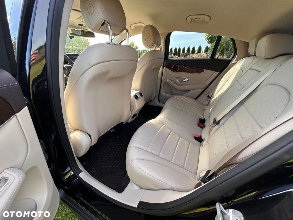Mercedes-Benz GLC 350 d 4Matic 9G-TRONIC AMG Line - 14