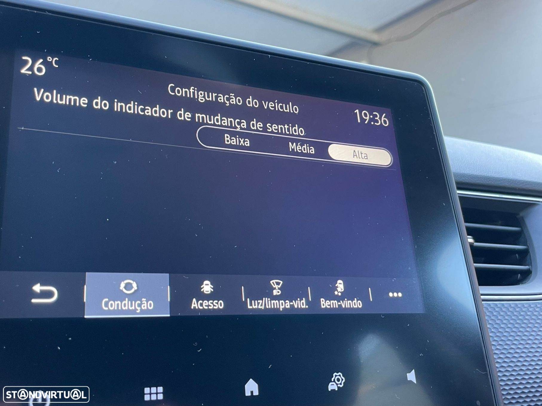 Renault Arkana 1.6 E-Tech Business - 27