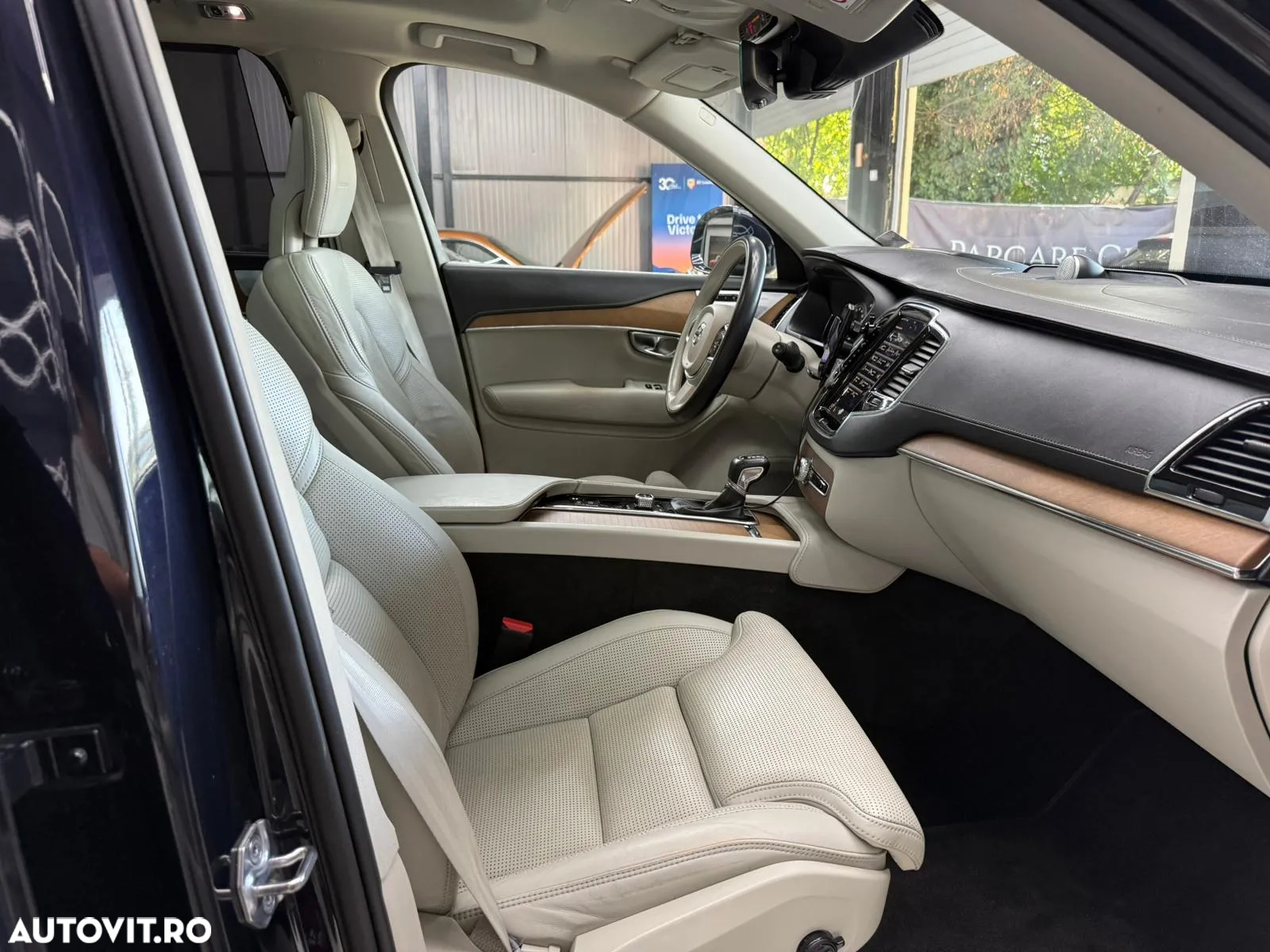Volvo XC 90 D5 AWD Geartronic Inscription - 36