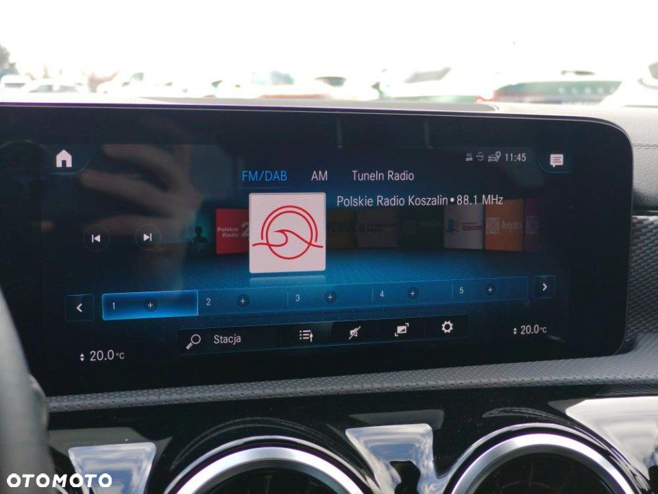 Mercedes-Benz CLA - 33