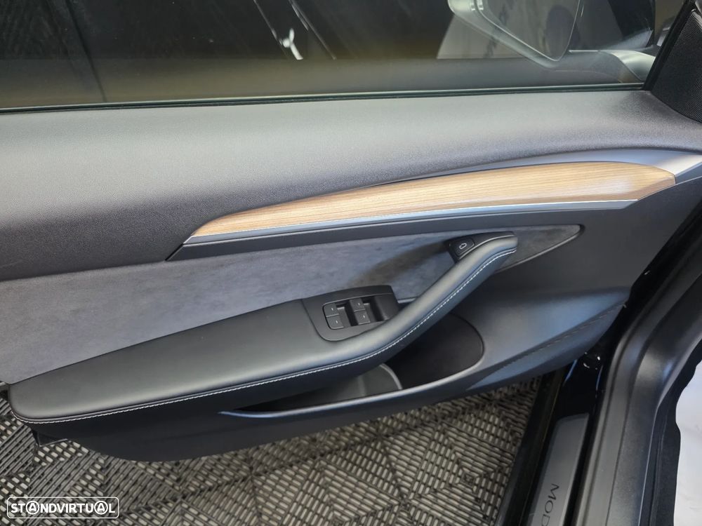 Tesla Model 3 Tração Traseira - 31