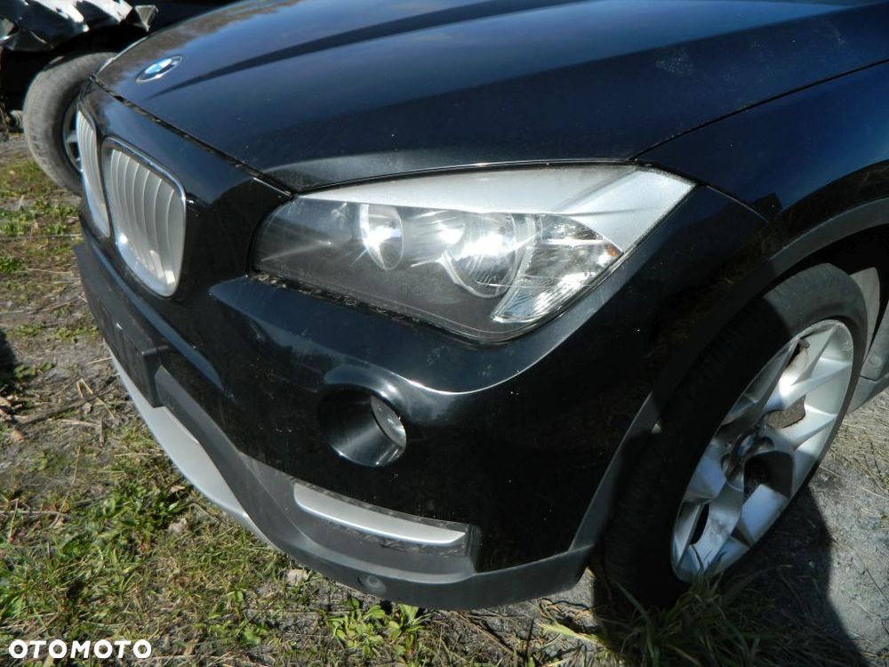 BMW X1 E84 LCI 2013 Black Sapphire Metallic 475 NA CZĘŚCI - 4
