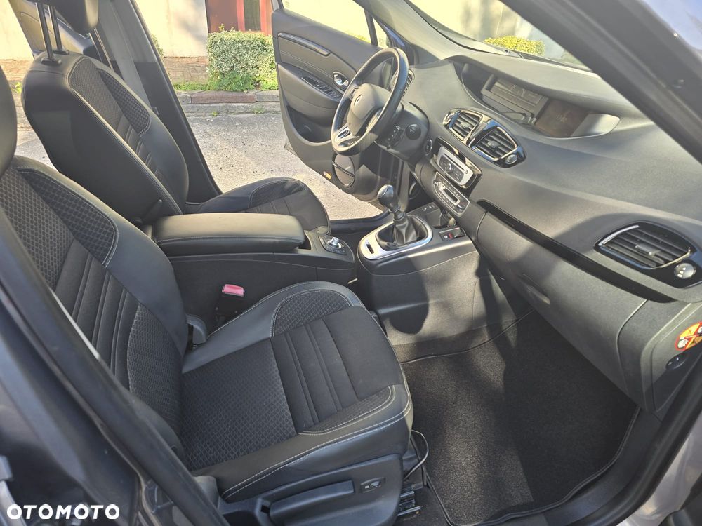 Renault Grand Scenic - 18