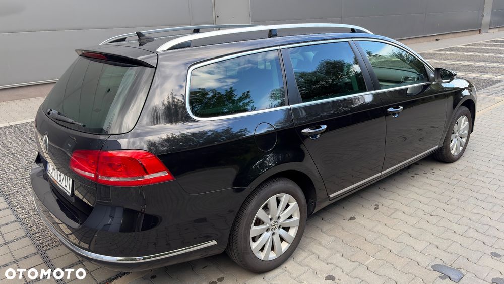 Volkswagen Passat 1.6 TDI DPF BlueMotion Technology Highline - 9