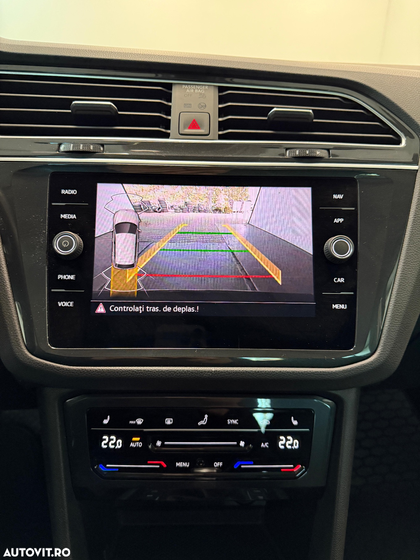 Volkswagen Tiguan 2.0 TDI SCR 4MOTION DSG Elegance - 24