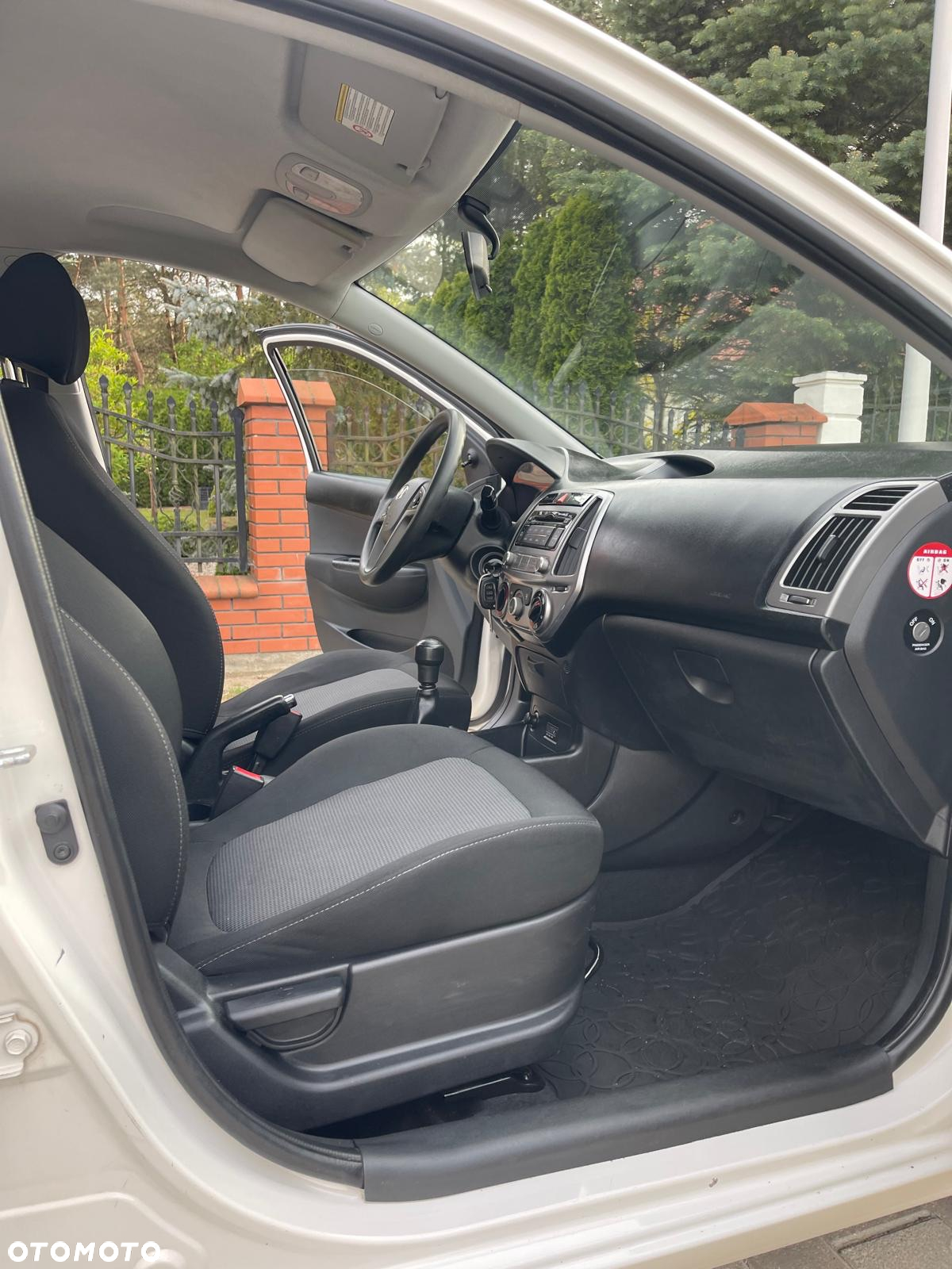 Hyundai i20 1.2 Trend - 18