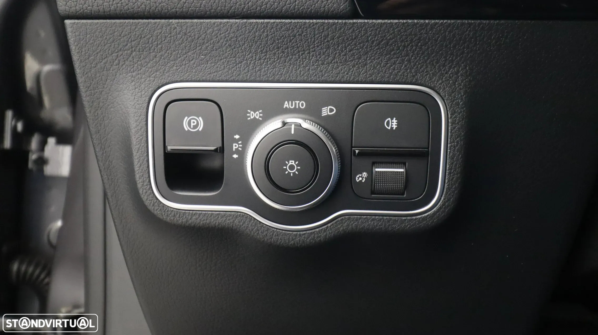 Mercedes-Benz GLA 200 d Progressive - 19