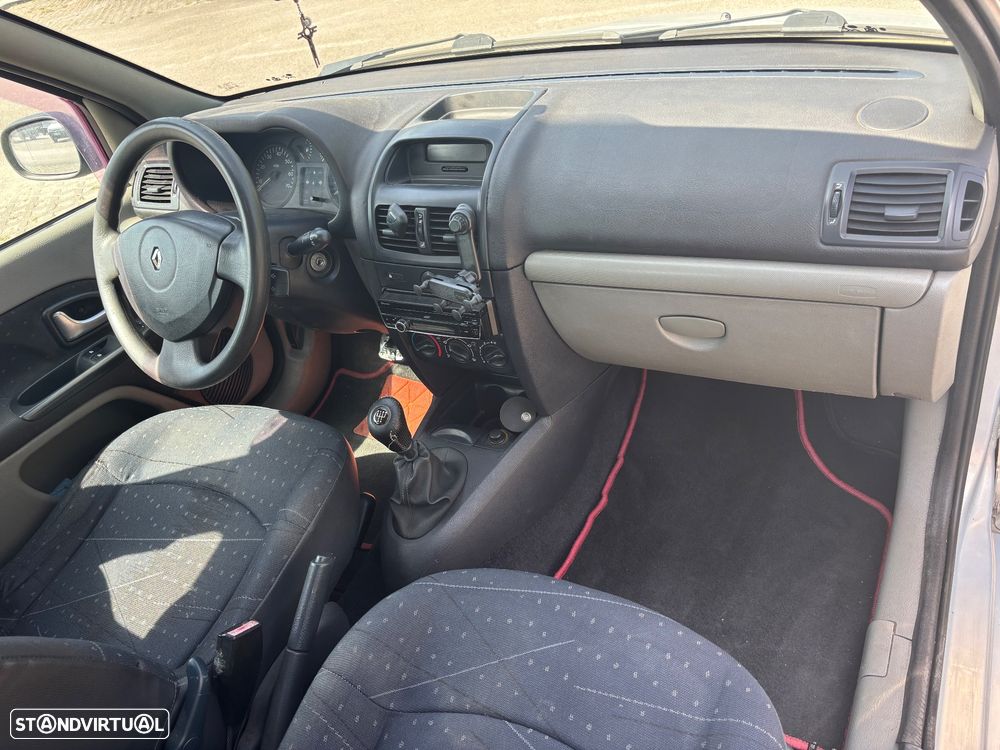 Renault Clio 1.5 dCi Authentique - 5