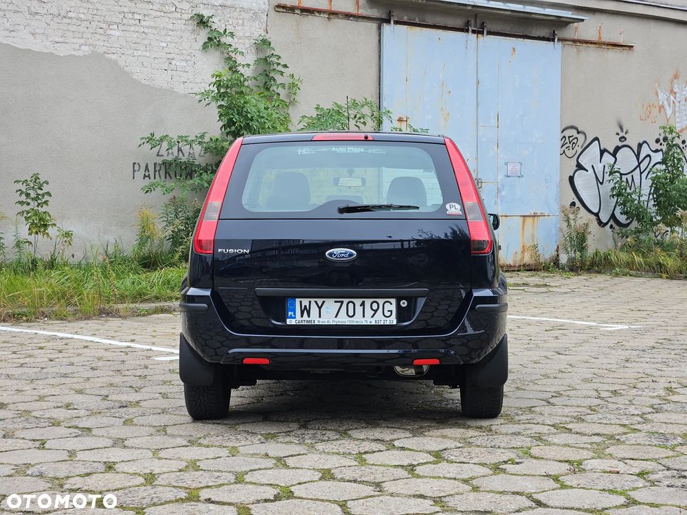 Ford Fusion 2004 photo 4