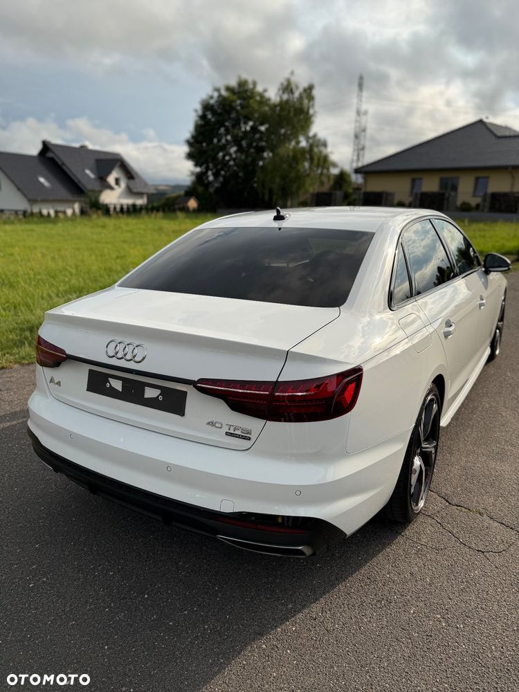 Audi A4 Limousine - 3