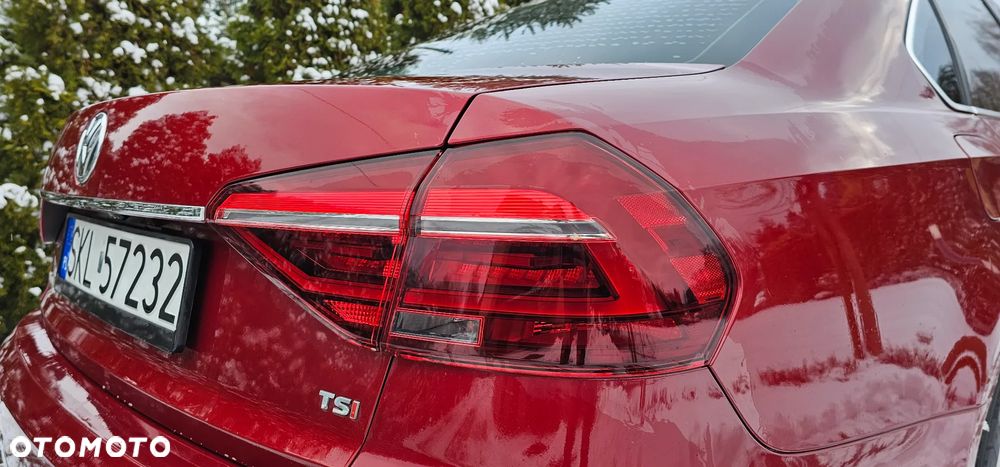 Volkswagen Passat - 11