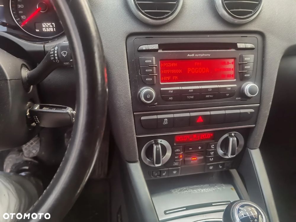 Audi A3 3-drzwiowe 1.6 TDI DPF Attraction - 2