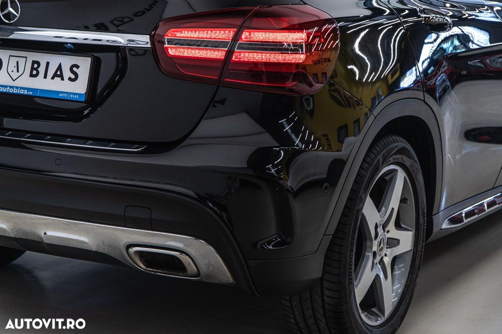 Mercedes-Benz GLA 180 7G-DCT AMG Line - 38
