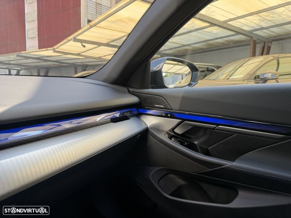 BMW 530 e Pack Desportivo M Pro - 50