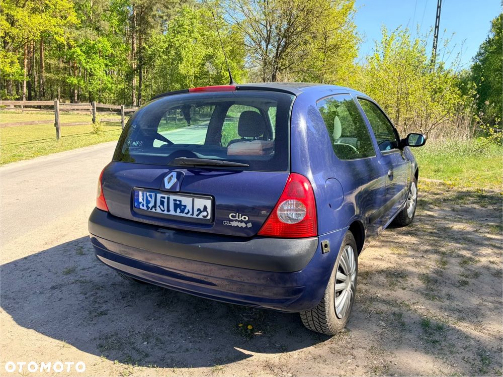 Renault Clio 1.2 16V Campus - 4