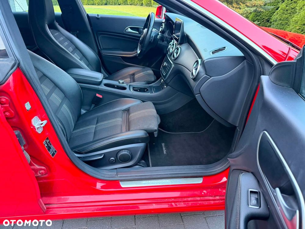 Mercedes-Benz CLA 200 (CDI) d 7G-DCT - 24
