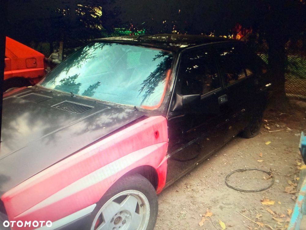 Lancia Delta - 2