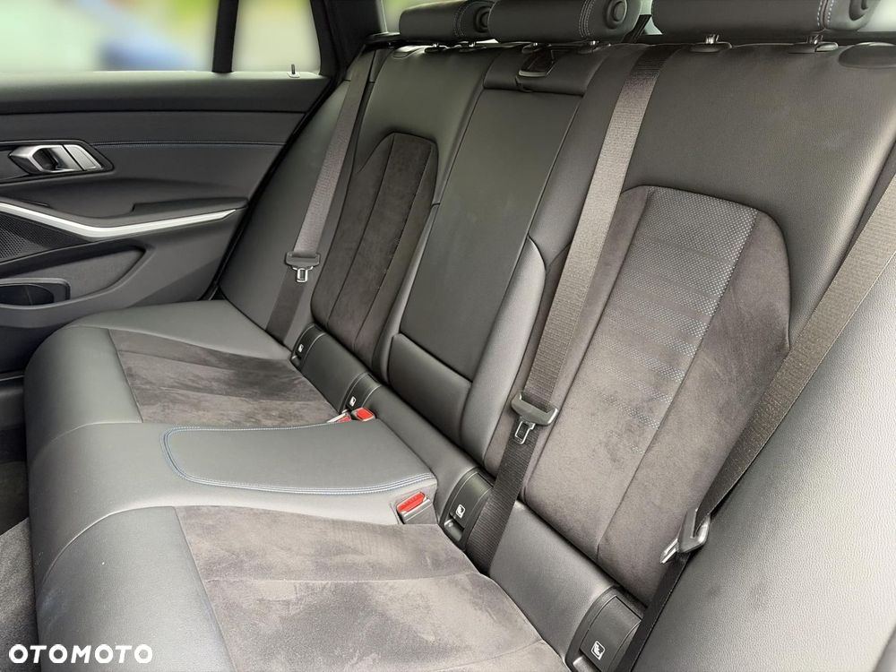 BMW Seria 3 318d MHEV M Sport - 9